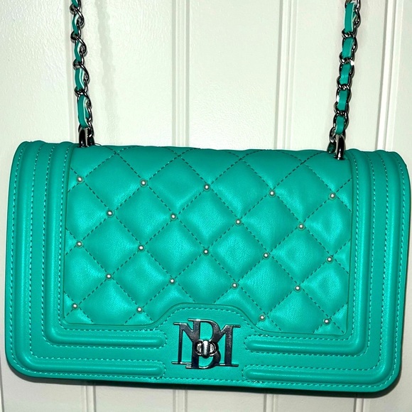 Badgley Mischka Letter Lock Crossbody Bombe&Pearls Strap&Cover, NWT - Picture 1 of 16